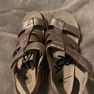 Silver OTBT Sandals. Very comfy